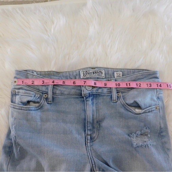 Lucky Jeans Light Wash Lolita Distressed Cropped Skinny Jeans Size 4/27 - Picture 10 of 11